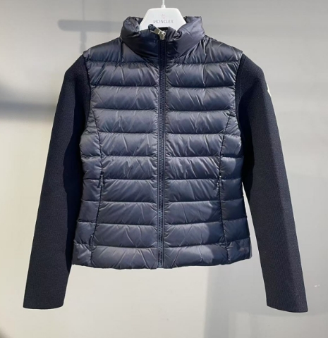 MONCLER KIDS 9B00010.M1122 CARDIGAN 742 NAVY 12A-14A